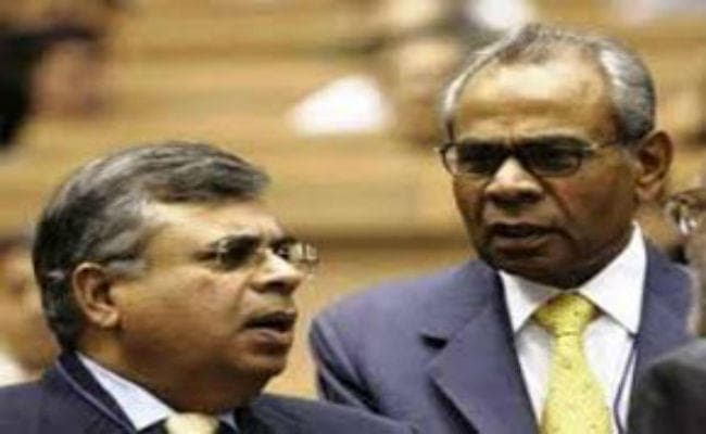 ब्रिटेन में धनाढ्यों की सूची में हिंदुजा बंधु शीर्ष पर