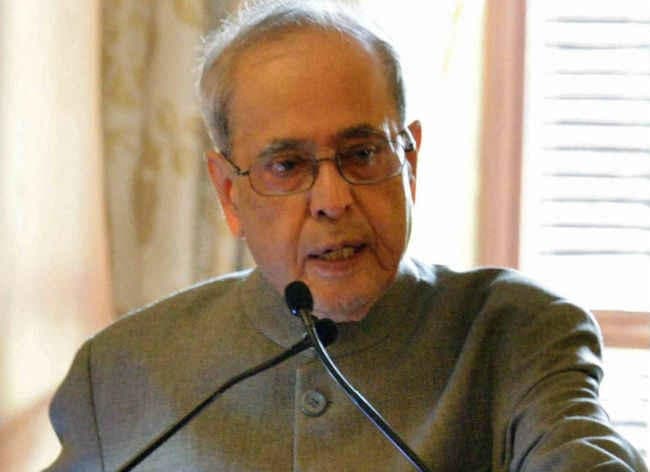 CNT संशोधन मामला : राष्ट्रपति प्रणब से मिलने गया मसीहियों का दल