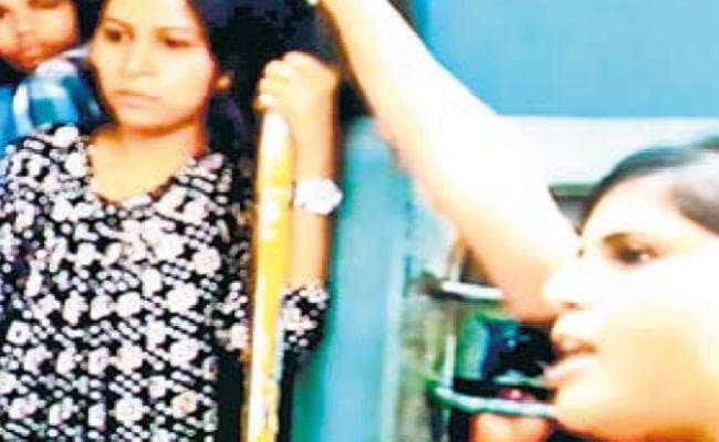 ब्रह्मपुत्र मेल में लाखों की डकैती यात्रियों के साथ मारपीट भी