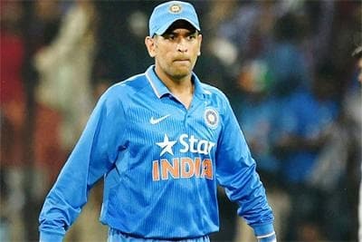 एक विकेटकीपर के तौर पर दुनिया में धौनी का कोई जवाब नहीं : एमएसके प्रसाद