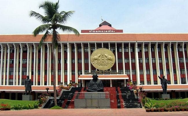 नीट परीक्षा देने पहुंची लड़की को ‘ड्रेस कोड'' के नाम पर किया गया प्रताड़ित, विधानसभा में उठा मामला