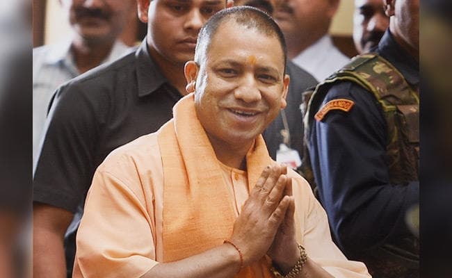 सीएम योगी के मेरठ दौरे के बाद मचा हंगामा, फाड़े गये पोस्टर, जानें क्यों…?