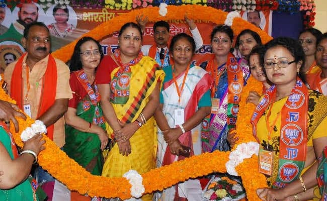 भाजपा महिला कार्यकर्त्ताओं से लुइस मरांडी ने कहा, नयी महिलाओं को जोड़ें, वंचितों को दें सम्मान