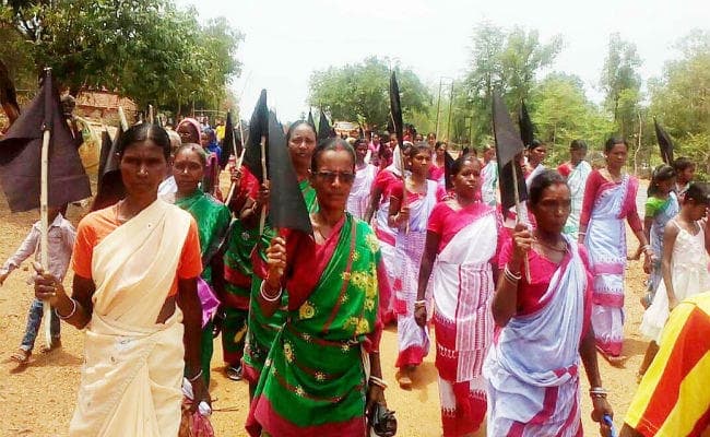 काला झंडा दिखाने की तैयारी फेल, रघुवर ने पूछा - मोदी और मेरी सरकार ने किस आदिवासी की जमीन छिनी?