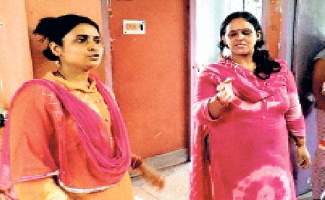 हावड़ा में महिलाओं ने लुटेरों से छीन लिया रिवॉल्वर