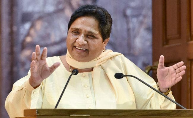 नसीमुद्दीन ‘टैपिंग ब्लैकमेलर'' : मायावती