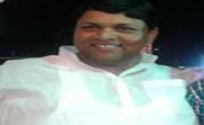 सड़क दुर्घटना में बाल-बाल बचे विधायक बादल पत्रलेख