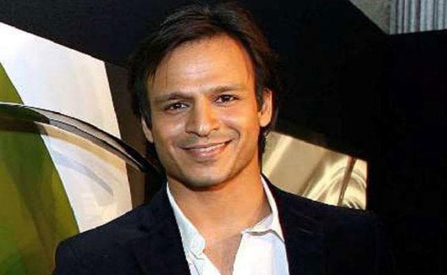 अक्षय कुमार के नक्‍शेकदम पर विवेक ओबेरॉय, शहीदों के परिवारों को देंगे 25 फ्लैट्स