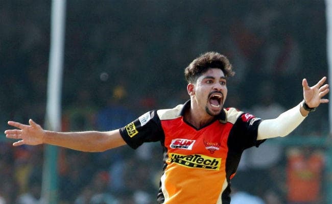 IPL : वार्नर-शंकर के नाबाद अर्धशतक, हैदराबाद प्लेऑफ में, गुजरात लायंस की शर्मनाक हार