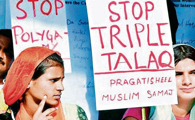 तिहरे तलाक पर सुनवाई : मौलानाओं और इसलाम की छवि खराब करने की हो रही है कोशिश