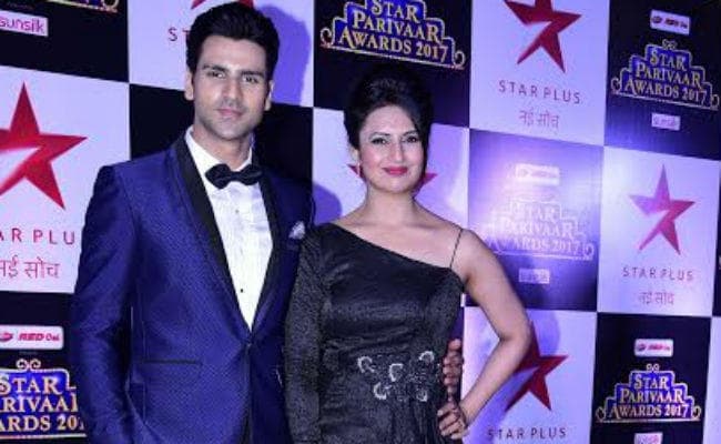 Star Parivaar Awards 2017:  रेड कार्पेट पर बिखरा इन टीवी सेलेब्स का जलवा, 12 तसवीरें...