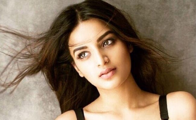 टाइगर श्रॉफ की को-स्टार से मुंबई में खाली करवाया गया फ्लैट, पढ़ें पूरा मामला ?