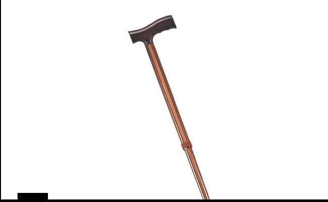 कैसे बनती है हाथ में पकड़कर चलने वाली छड़ी , देखें वीडियो