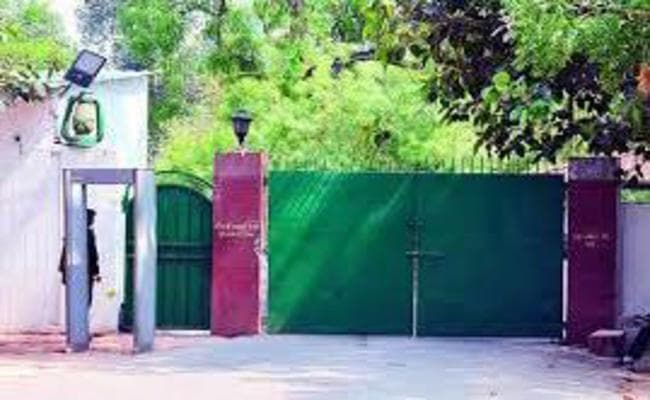 बिहार में छायी छापों की गरमी, Income Tax रेड के बाद लालू आवास पर पसरा सन्नाटा