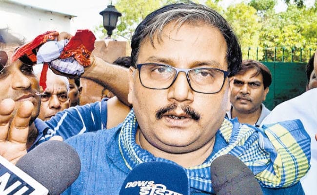 सुमो ने हजारों करोड़ का निवेश कर रखा है खोखा कंपनी में : मनोज झा