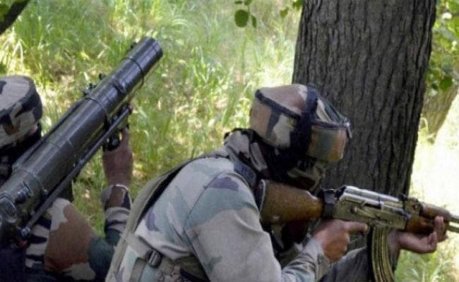 नौगाम सेक्टर में आतंकियों से मुठभेड़ में दो जवान शहीद, दो आतंकी भी मारे गये