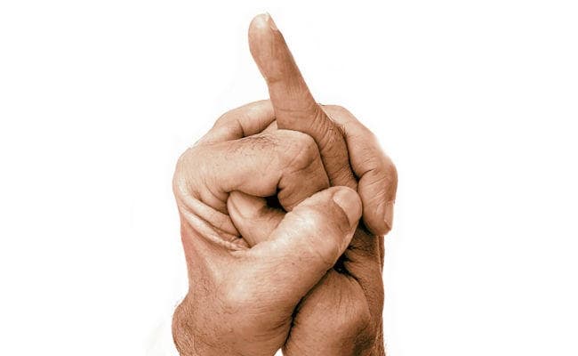 रक्तचाप नॉर्मल रखती है यह मुद्रा