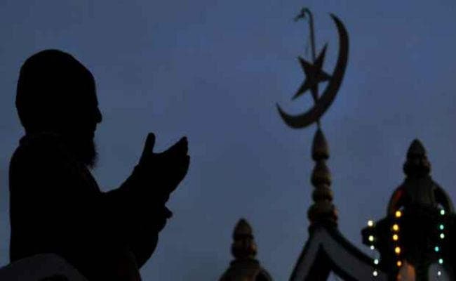 रमजान से पहले ब्रिटिश विश्वविद्यालय ने नमाज की जगह खत्म कर दी