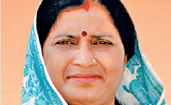 विधायक निर्मला देवी व पुत्र भेजे गये जेल