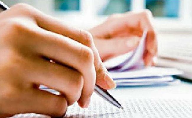 नीट : सी और डी सेट के पेपर हुए थे लीक!