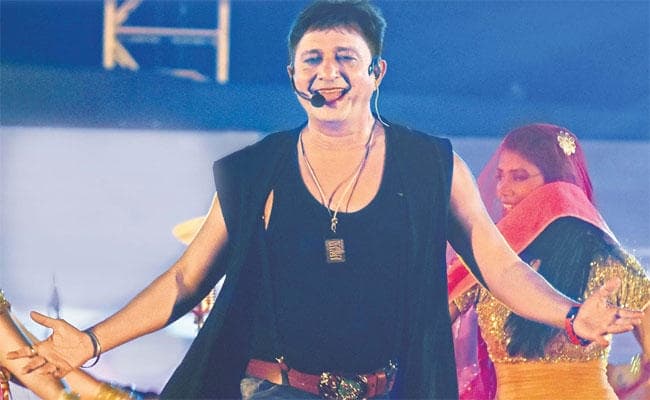 VIDEO : प्रभात खबर सुर संध्या : सुखविंदर के गीतों पर झूम उठी रांची, देखें तसवीरें