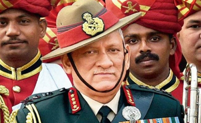 रक्षा एवं सुरक्षा सहयोग बढ़ाने के लिए सेना प्रमुख जनरल बिपिन रावत म्यामां रवाना