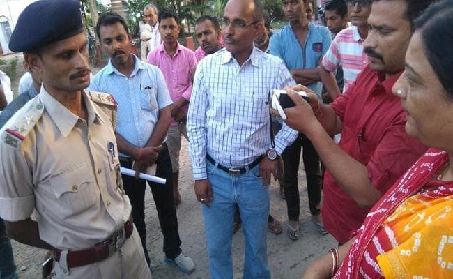 बिहार : दुल्हन की बर्बरता पूर्वक पिटायी के आरोप में पूरा थाना लाइन हाजिर