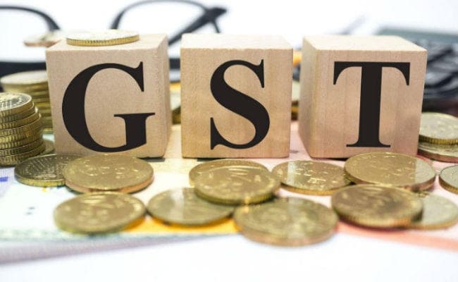 जीएसटी में टीवी-एसी महंगे होंगे, स्मार्टफोन सस्ता होगा, जानें और सामान की कीमतों पर असर