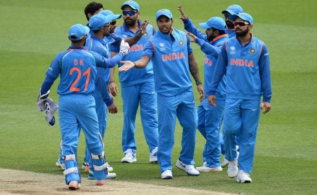 कार्तिक और पांड्या की धमाकेदार पारी से अभ्यास मैच में भारत ने बांग्लादेश को 240 रन से रौंदा