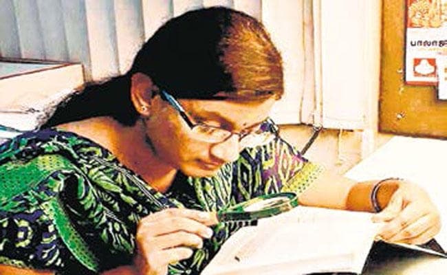 हौसला: दिव्यांग श्रेणी में थर्ड टॉपर दर्शना ने दिखायी राह मैग्नीफाइंग ग्लास से की पढ़ाई, हासिल किया 96.6%