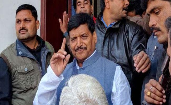 शिवपाल के बड़े बोल- जहां नेताजी खड़े हो जाते हैं, वहीं से होती है समाजवाद की शुरुआत