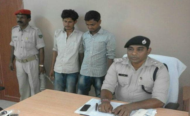 सरायकेला : बच्चा चोर अफवाह हत्या मामले में राजनगर से दो गिरफ्तार, एक आरोपी के घर कुर्की-जब्ती