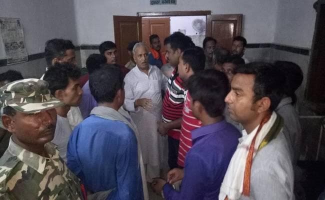 बिहार : बेतिया में चूड़ा मिल कारोबारी की लूट के बाद गोली मारकर हत्या