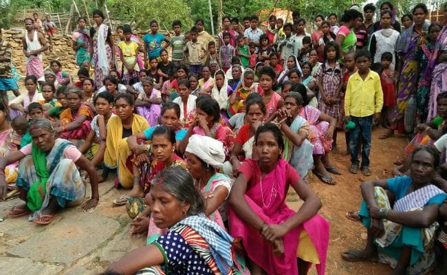 डायन-बिसाही के आरोप में एक परिवार पर पिटाई, बचाव करने आये पुलिस पर हमला, 12 पुलिसकर्मी घायल