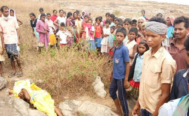 गुमला : युवती की पत्थर से कूचकर हत्या, दुष्कर्म के बाद हत्या की आशंका