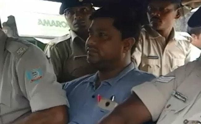 VIDEO जामताड़ा : नगर परिषद के सहायक लिपिक 12 हजार रुपये घूस लेते गिरफ्तार