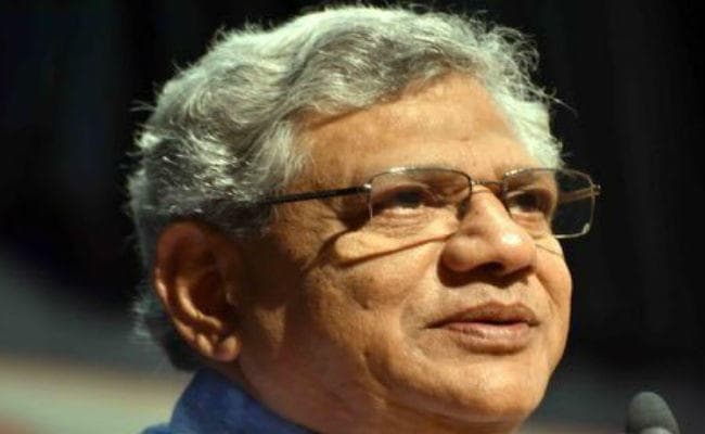 येचुरी से धक्का-मुक्की की कोशिश में दो गिरफ्तार, वाम दल का आरएसएस पर आरोप