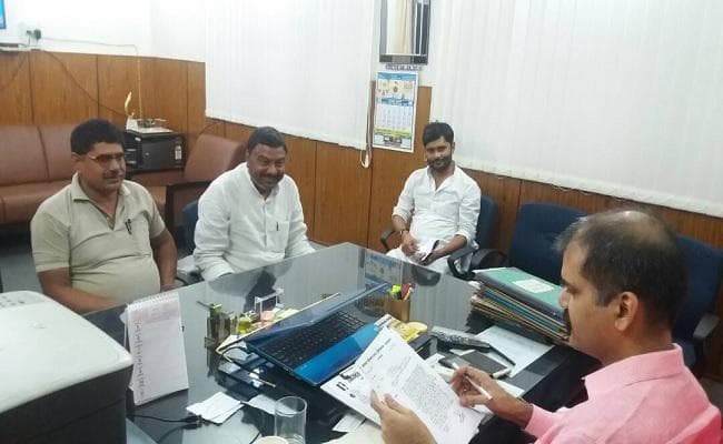 बिहार : भागलपुर में डीआइजी के निर्देश पर नव निर्वाचित पार्षद सीमा साह पर मामला दर्ज