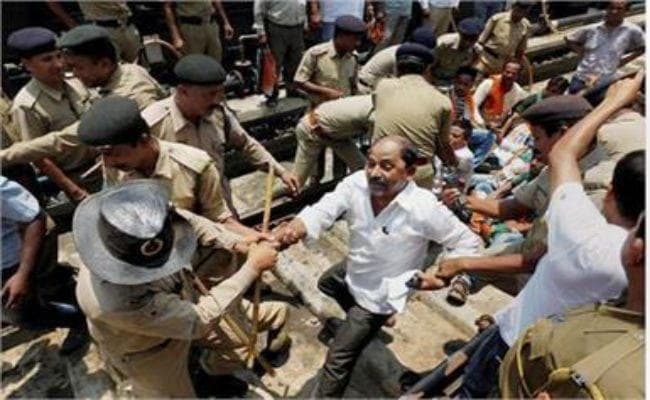 सोशल मीडिया ने आंदोलन का किया काम खराब, किसान नेताआें में पड़ी फूट, नेतृत्वहीन आंदोलन जारी...