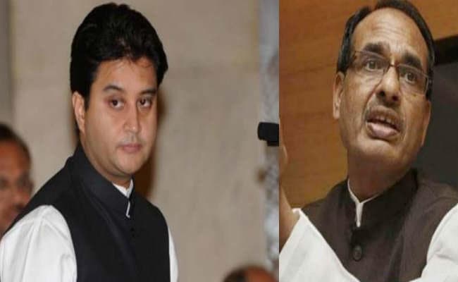 मध्यप्रदेश में उपवास बनाम सत्याग्रह की लड़ाई : शिवराज के खिलाफ ज्योतिरादित्य को कांग्रेस ने उतारा मैदान पर