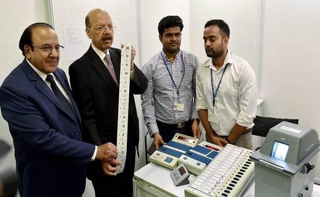 ईवीएम विवाद: चुनाव आयोग नाराज, मांगा अवमानना की कार्रवाई का अधिकार