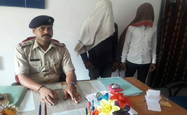पत्नी के प्रेमी को सुलह के लिए बुलाया और फिर दोस्त के साथ मिल कर ले ली उसकी जान