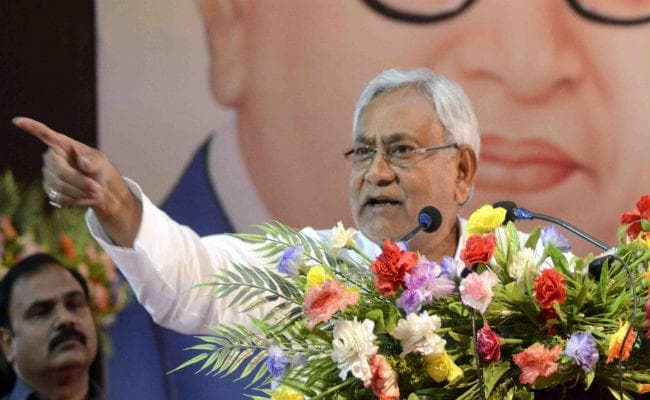 केंद्न सरकार पर बरसे नीतीश कुमार, कहा- कृषि क्षेत्र में अभी आगे और संकट