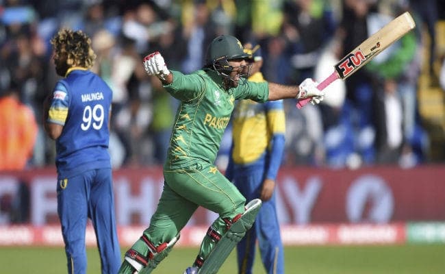 #ChampionsTrophy2017: सरफराज और आमिर चमके, पाक रोमांचक जीत से सेमीफाइनल में