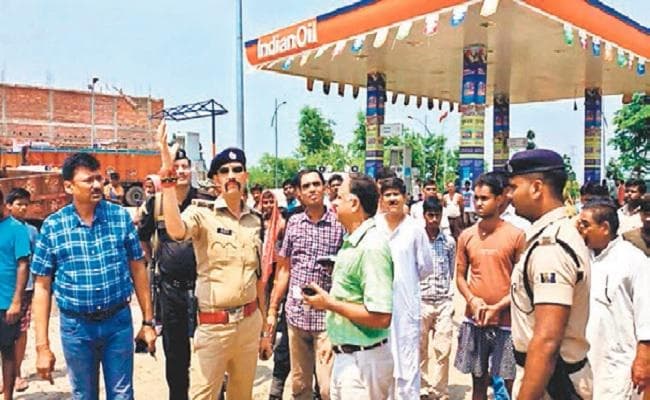 पटना : पेट्रोल पंप में हुई लूट में किसी कर्मचारी ने किया ‘विभीषण’ का काम, CCTV फुटेज खंगाल रही पुलिस