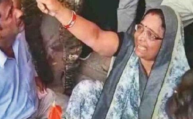 VIDEO: थाने में आग लगा दो... कहना विधायक शकुंतला खटीक को पड़ा महंगा, पढ़ें क्या हुआ मामले में