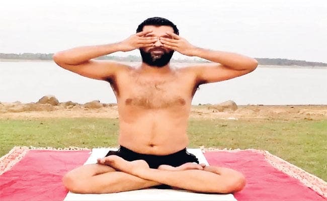 तनाव को दूर करे  भ्रामरी प्राणायाम