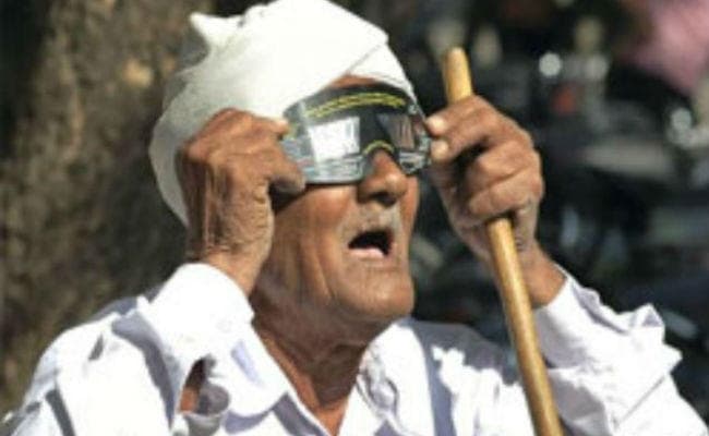 शर्मनाक! भारत में बुजुर्गों के सम्मान का गिर रहा है पैराग्राफ