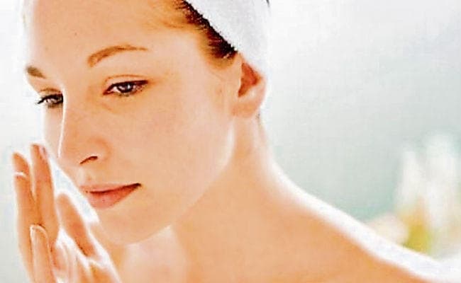 लिप्स के टैनिंग को करें ऐसे दूर