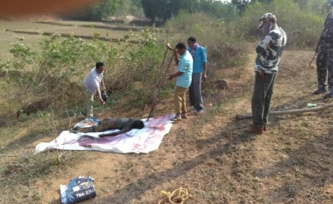 गुमला : कामडारा में मेठ समेत दो लोगों की हत्या